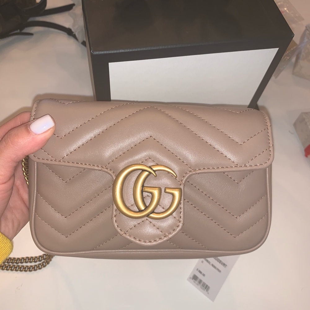 GG Marmont Matelasse leather mini chain camera bag